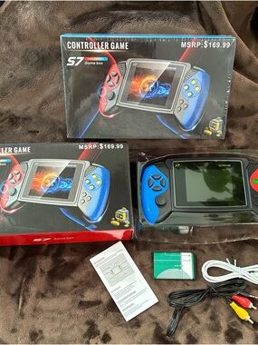 S7 Digital Game Player - Handheld Game Console